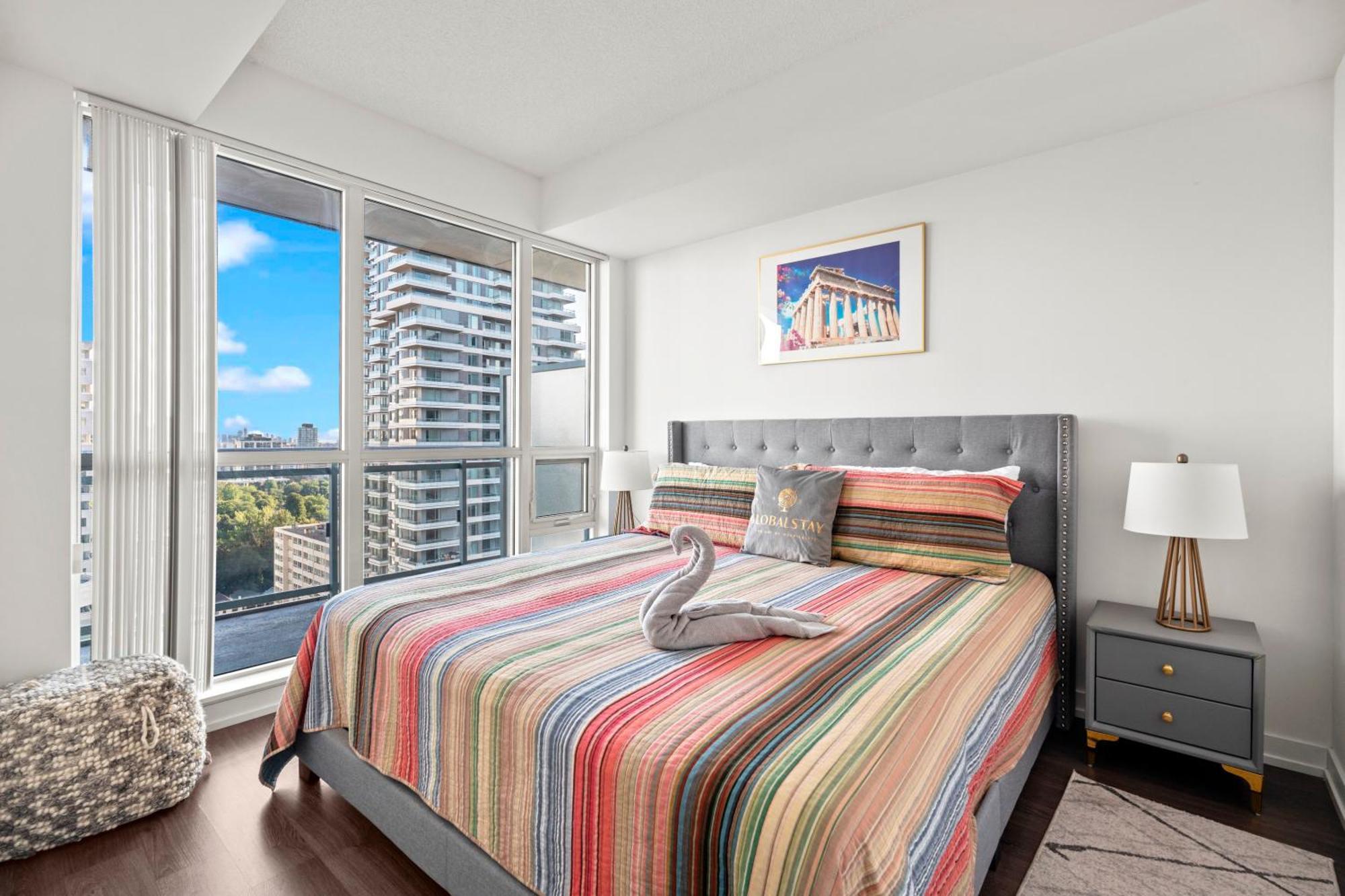 Modern Dunfield Ave Condos By Globalstay Toronto Exterior photo